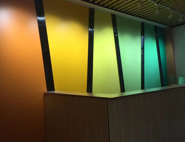 Συμπαγής πάγκος Laminate Συμπαγής πάγκος Laminate